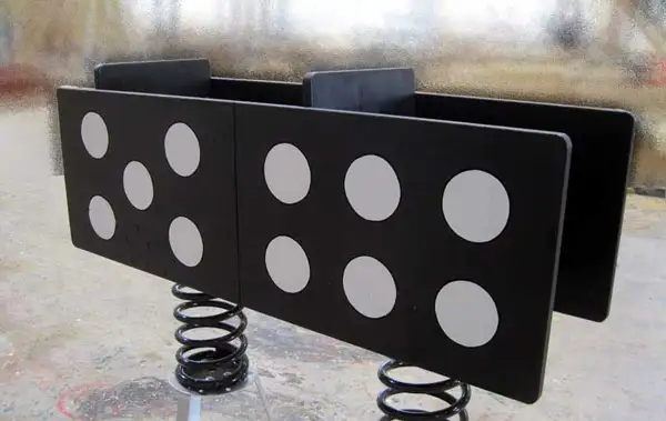 JEU SUR RESSORT DOMINO SPIELART